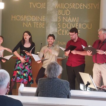 14.5.2024 Husův dům koncert skupiny Po ránu o5 níž