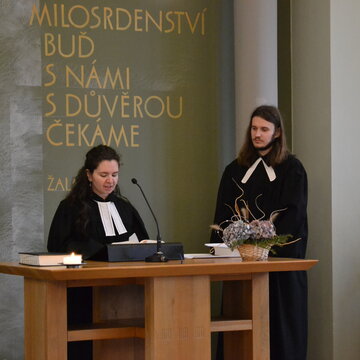 20241124 Milan a Sára - bohoslužby