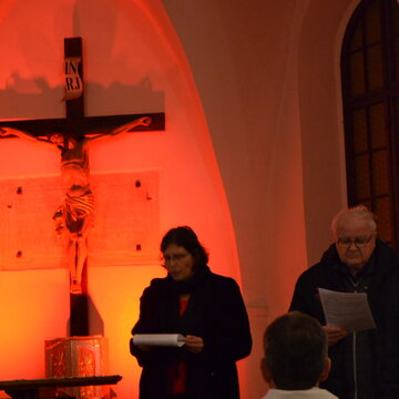 20241127 červená středa